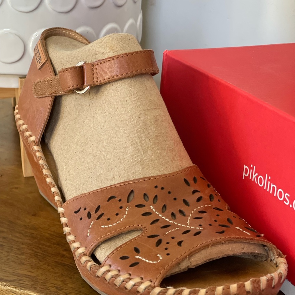 Pikolinos Margarita Sandals. Gently used & meticulously kept.